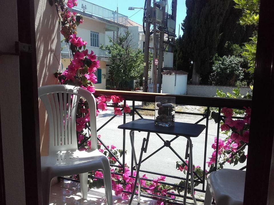 Evgenia'S House Villa กาลาเนรา ภายนอก รูปภาพ